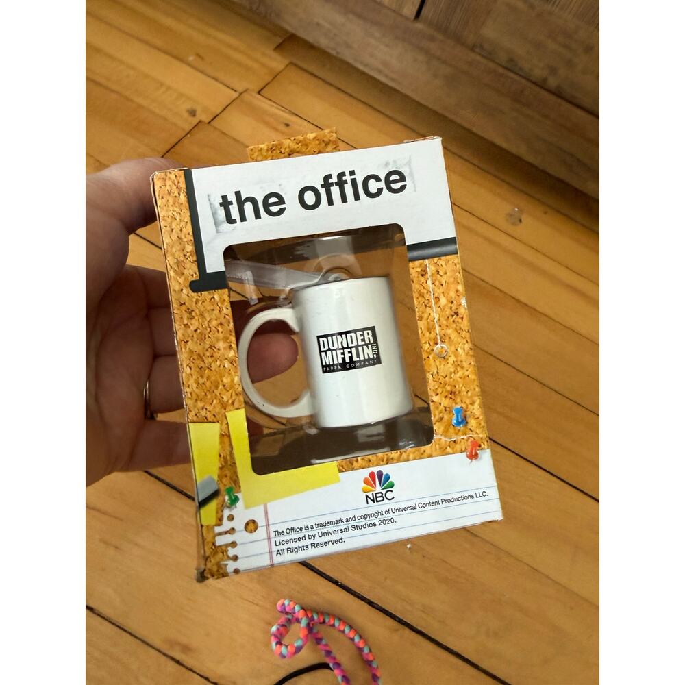 Hallmark The‎ Office World's Best Boss Coffee Mug Holiday Ornament NIB - Picture 4 of 4